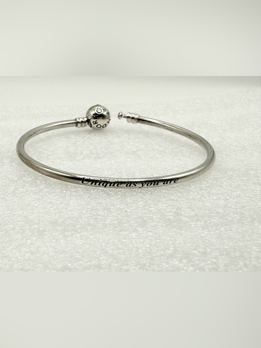 Pandora Unique As You Are Snowflake Clasp Bangle Bracelet 590740CZ-19